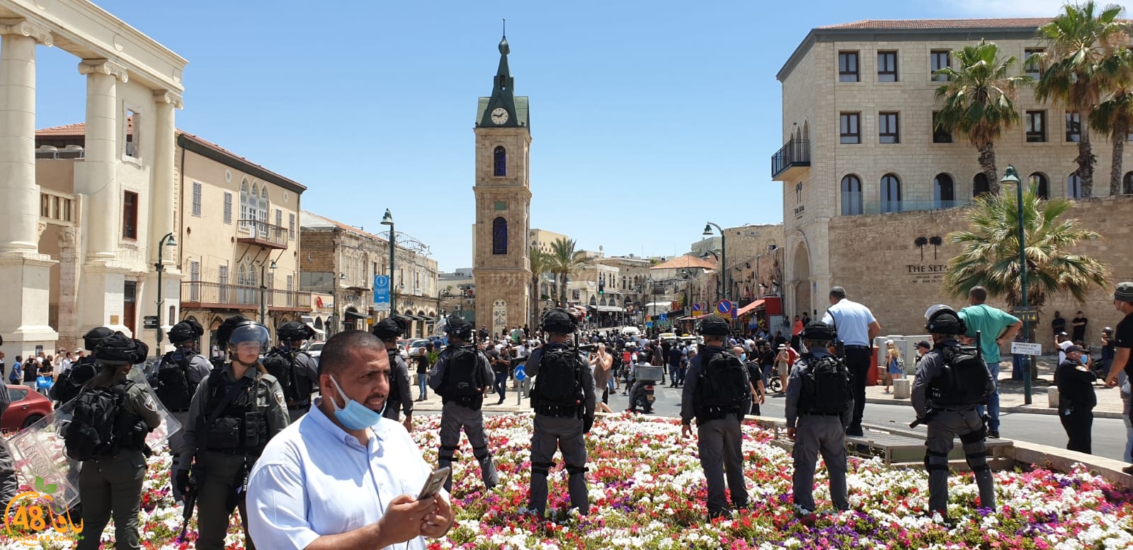 فيديو: انطلاق مسيرة غاضبة بعد صلاة الجمعة تنديداً بتدنيس مقبرة الاسعاف بيافا